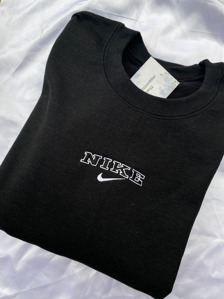 Nike Embroidered Crewneck Sweatshirt