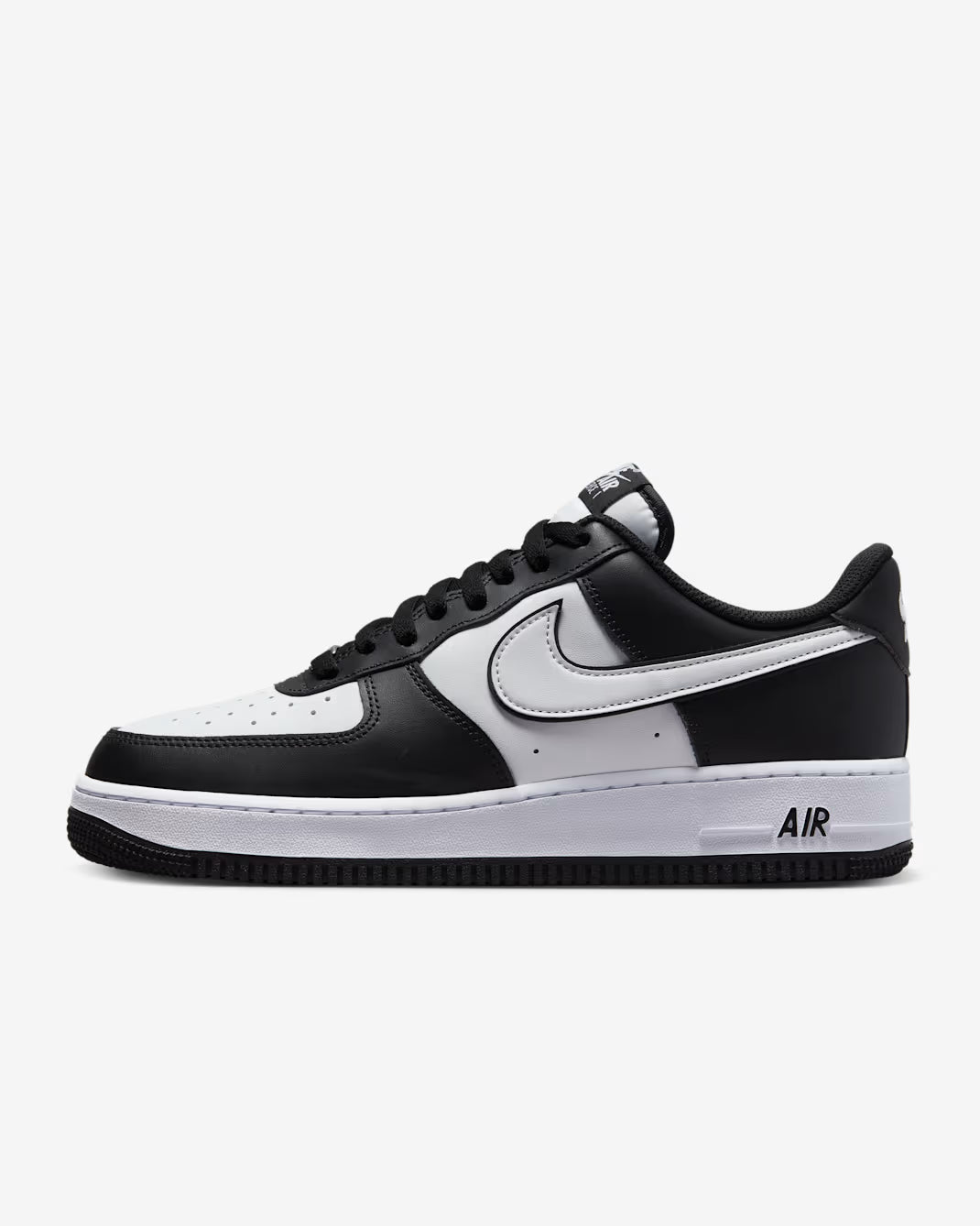 Nike Air Force 1 '07 - Black  & White